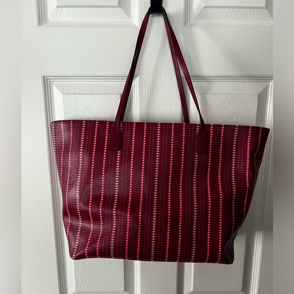 Kate Spade ECU Margareta Cranberry Heart X-large Tote - Picture 2 of 16
